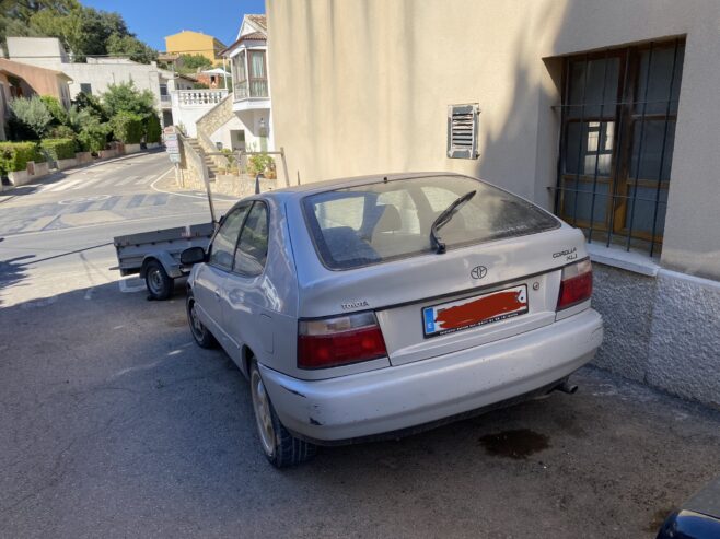 Vendo coche por piezas Toyota Corolla